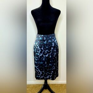 Ann Taylor black blue leopard print silk pencil skirt chic sexy satin zip back 2